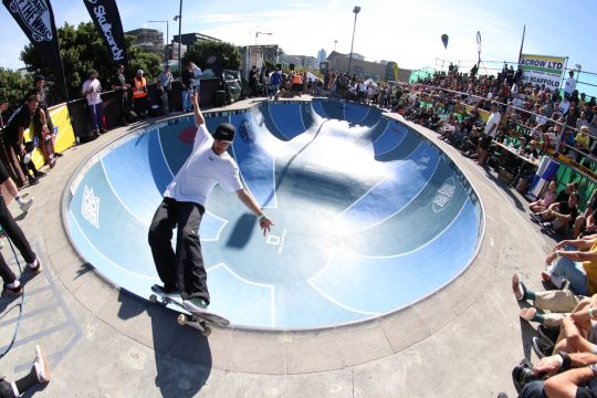 Bowman Hansen, frontside feeble grind, Photo by Matt Markland