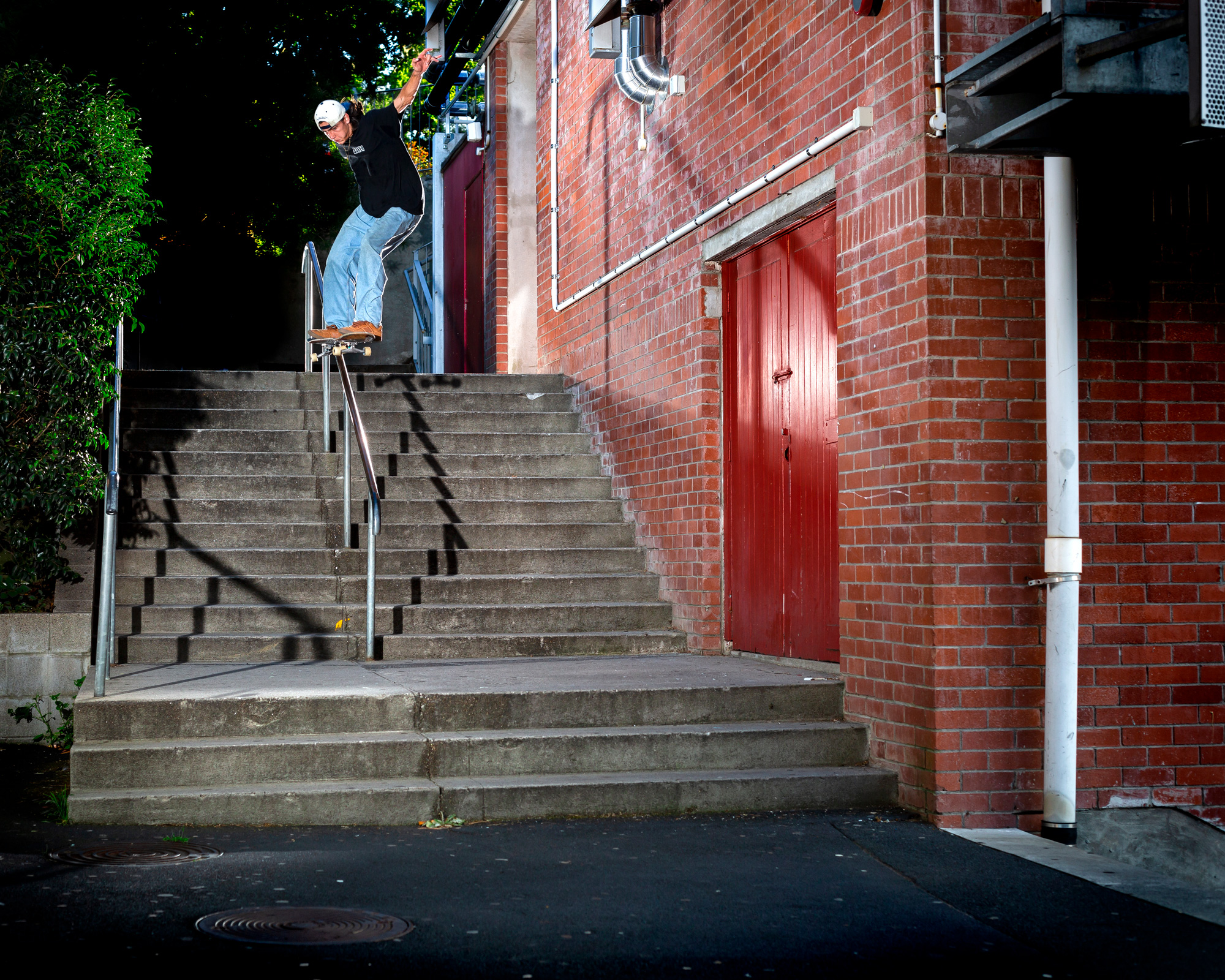 Theo Clarke, five-0 grind, Auckland. Photo by Kingsley Attwood.