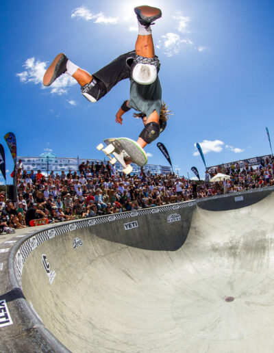 Eddie Acres, kickflip indy.