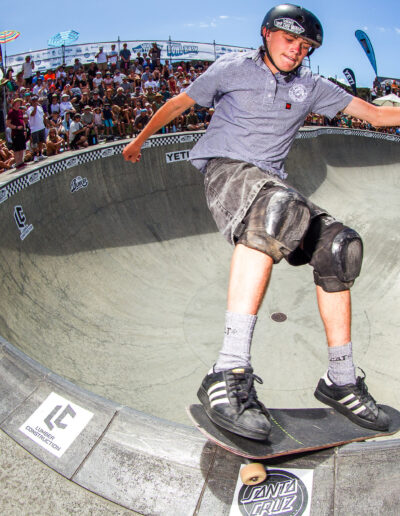 Felix Griffin, frontside Smith grind.