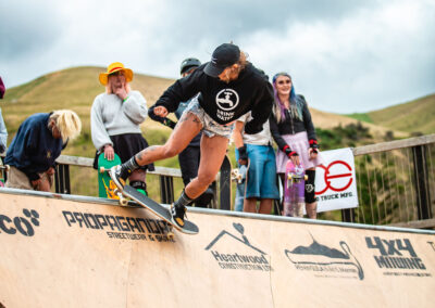 Elly Townshend, fakie backside Smith stall. Photo by Natasha Grego.