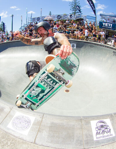 Stephen Nickolls, frontside tailgrab nosegrind.