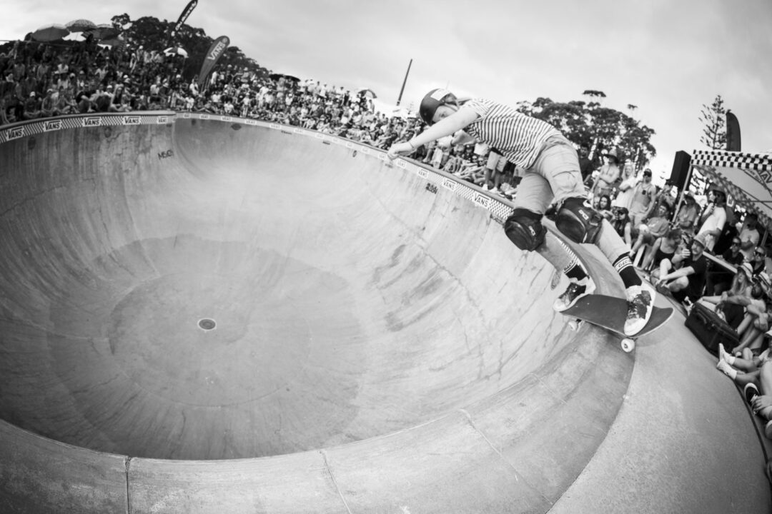 Teniah Meyers, feeble grind.