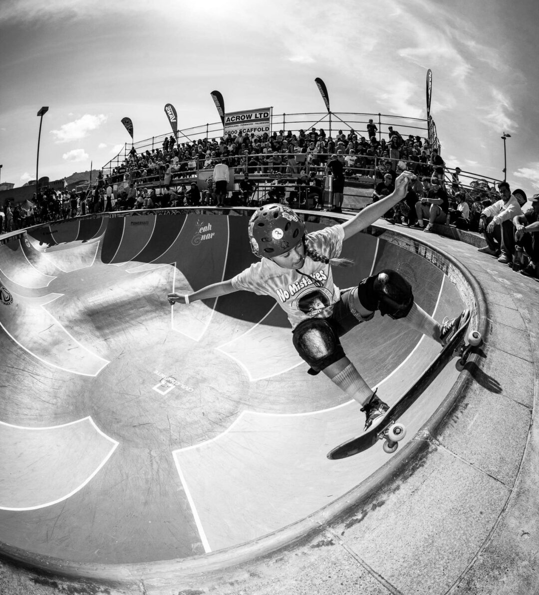 Yeva Sauytska, frontside grind, Photo David Read