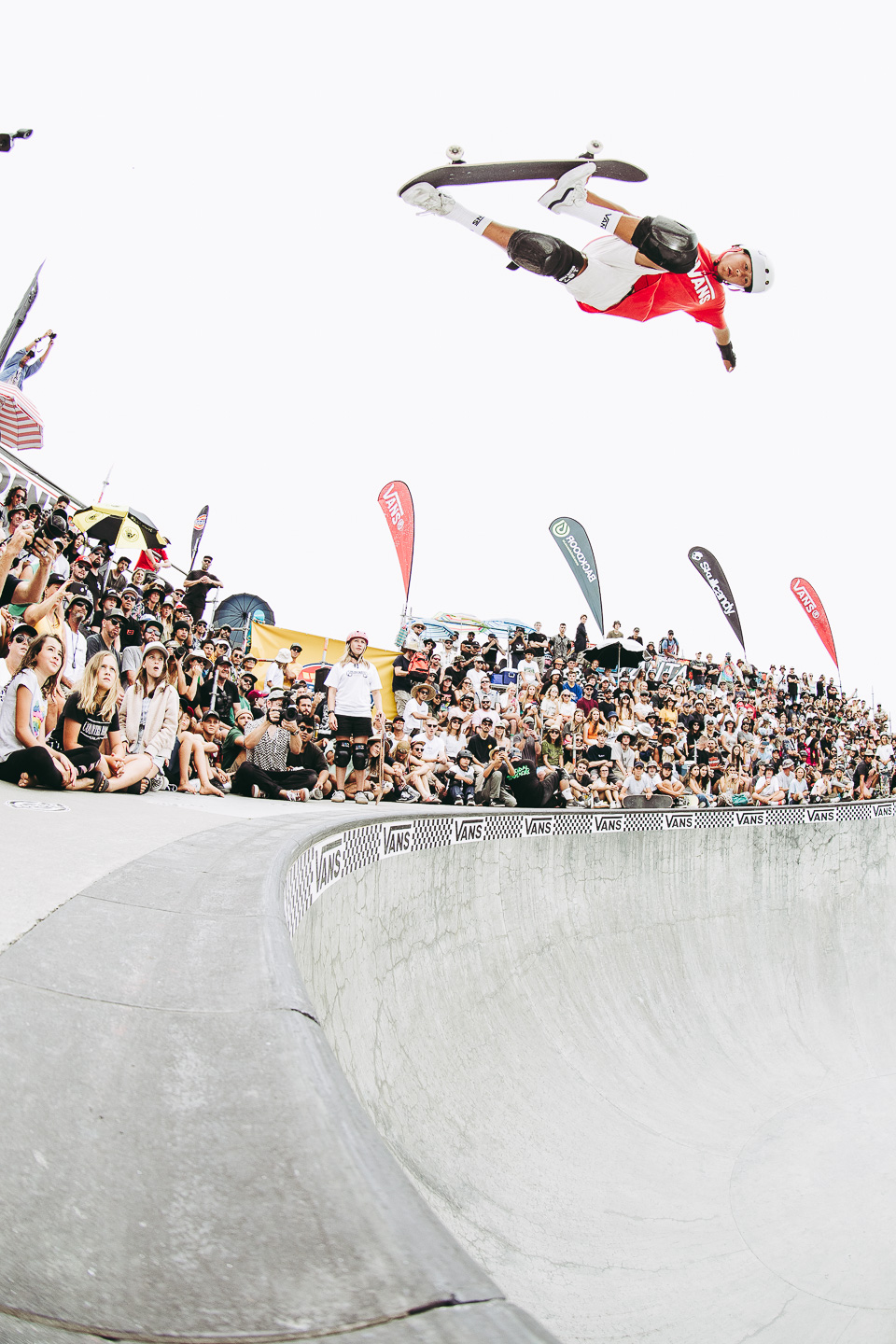 Zedyn Fellows, backside air.
