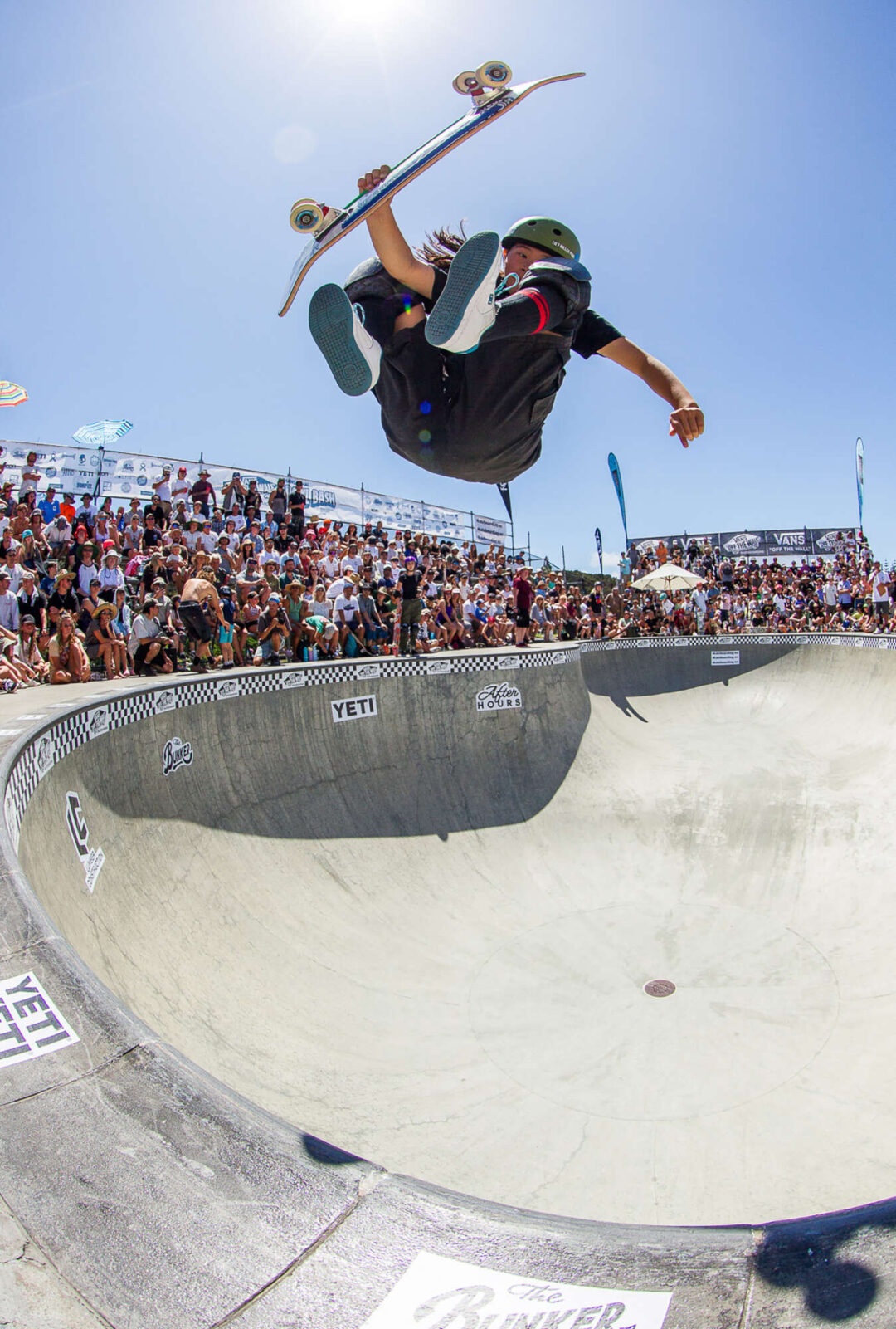 Mizuho Hasegawa, frontside varial air.
