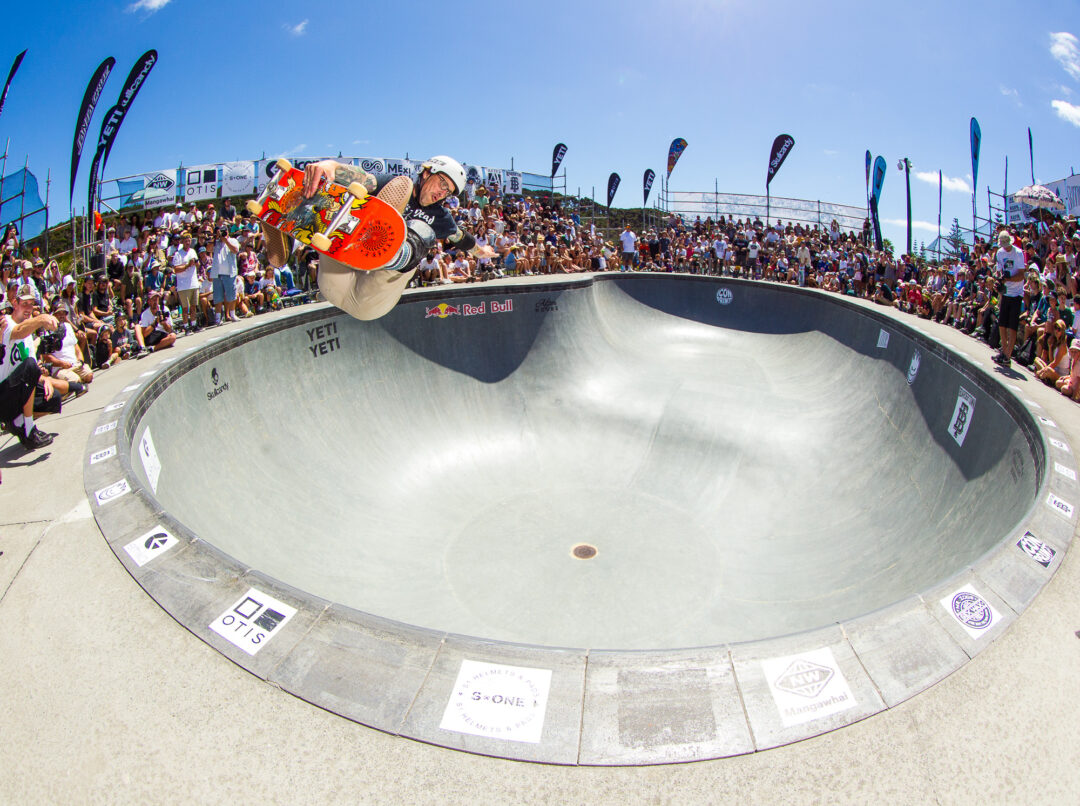 Orson Reynolds, frontside air.