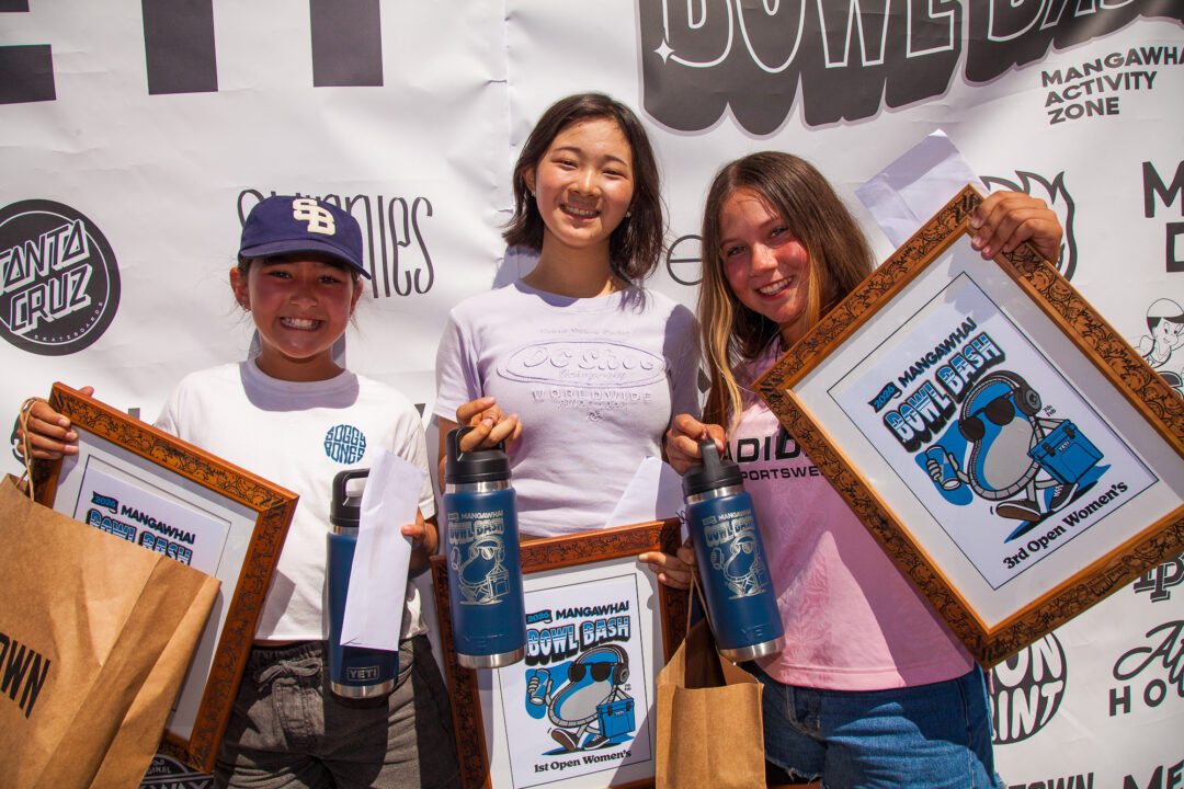 Open Women’s Winners: Mia Kretzer (2nd), Mizuho Hasegawa (1st), and Ignacia Munoz (3rd).