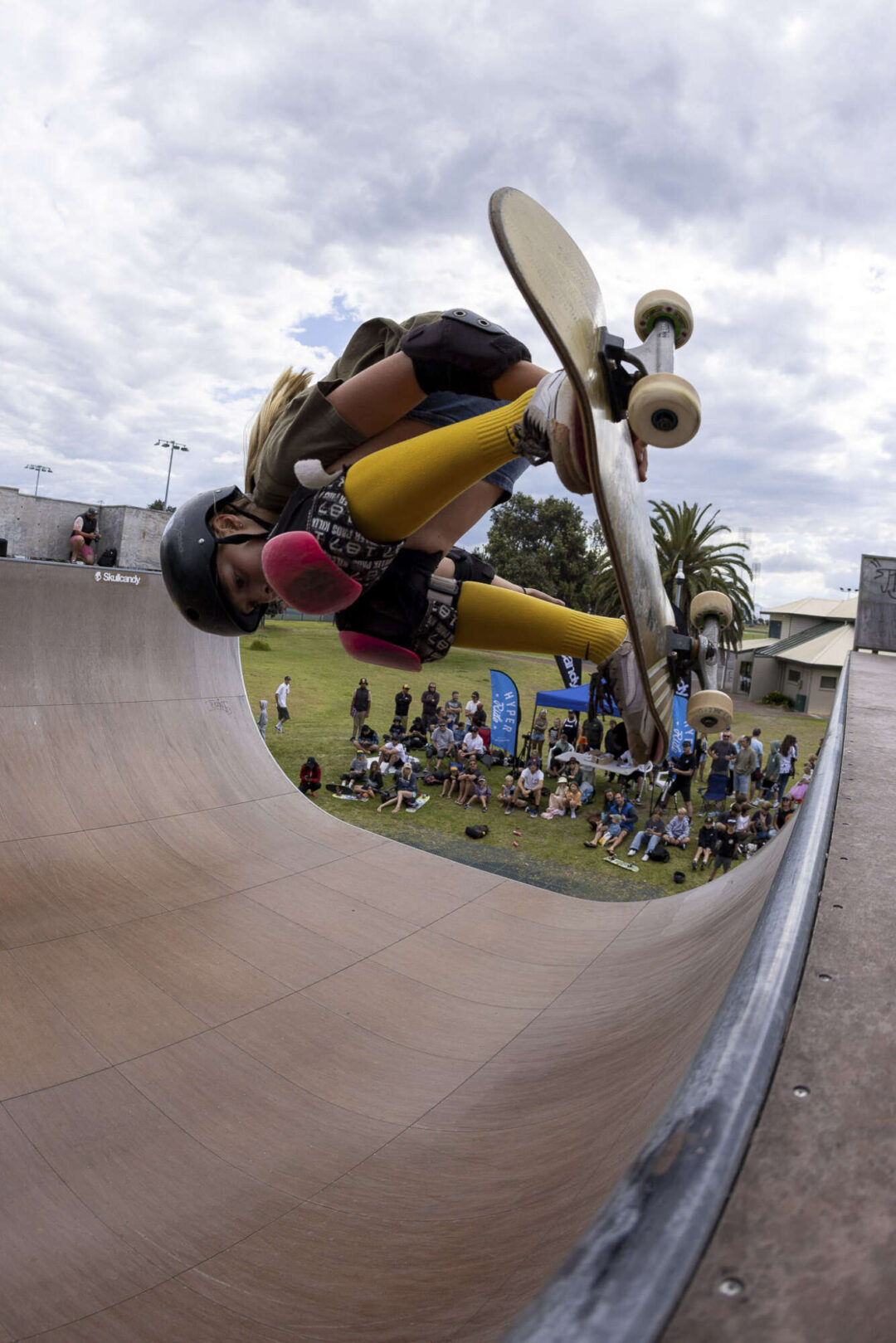 Scarlett Gray, backside air.