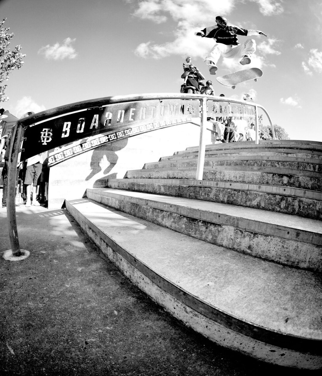 Tommy Fynn, kickflip crooked grind.