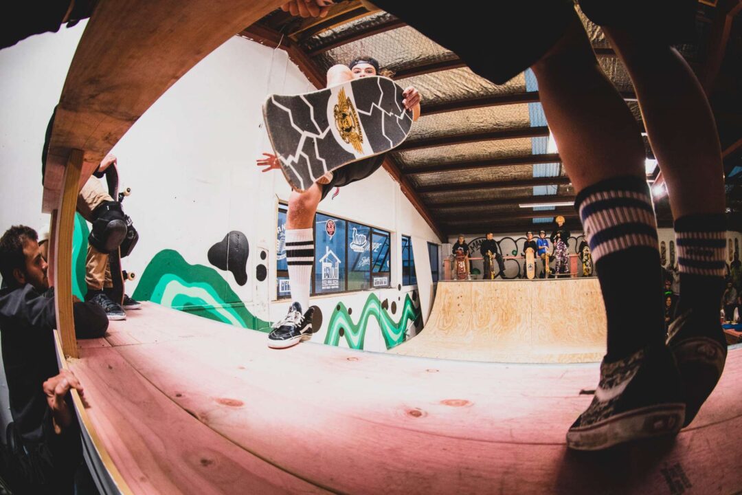 Mitch Jordan, finger flip sweeper.